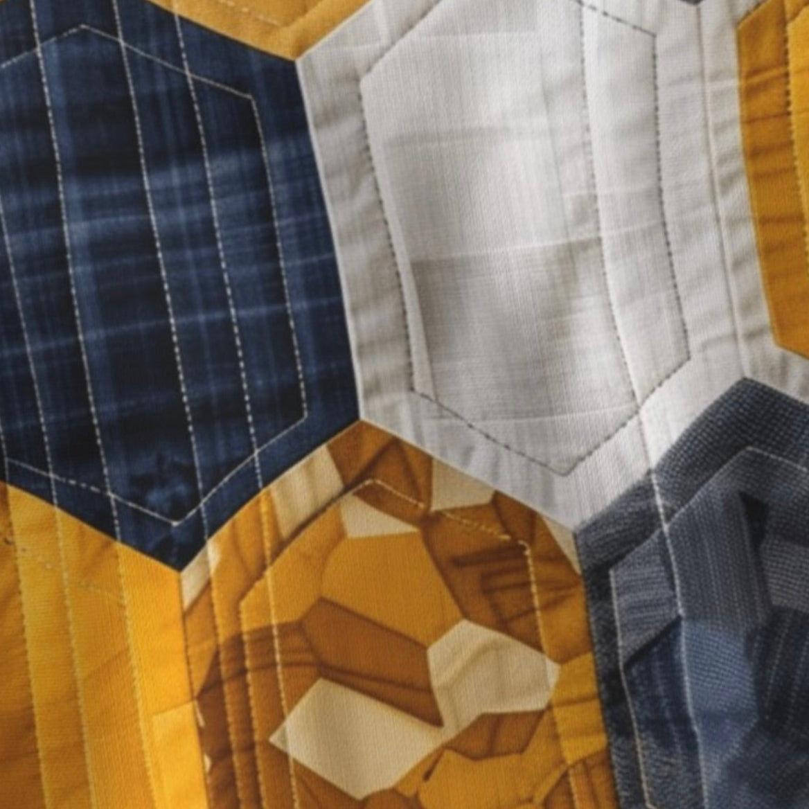 QueenBee PitPillow
